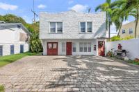 Bright and Airy Apartment on Flamingo Dr - Bed and Breakfast West Palm Beach