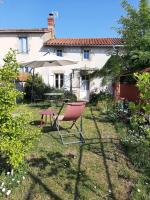 Charmante maison - B&B Cugand