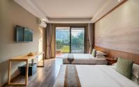 Zweibettzimmer mit Bergblick