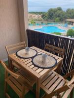 L'ecrin balinais T2 piscine climatisation - B&B Balaruc-les-Bains