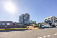 Luxury Beachfront Apartment in Blouberg- 1 bedroom - Chambres d’hôtes Bloubergstrand