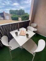 Le Santorin T2 climatisé parking piscine - B&B Balaruc-les-Bains