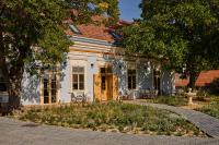MONOslow - Wine, Dine & Rest - B&B Monoszló
