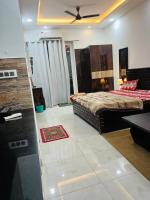 Galaxy royal studio 1 - B&B Noida