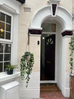 The Olive Tree Keys - B&B London