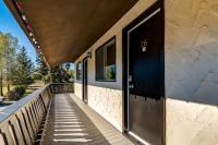 Gateway Suites Rocky Mountains - Explore Banff - B&B Canmore