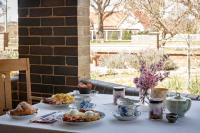 Barbour House - B&B Gunning