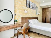 Two-Bedroom Deluxe Apartment with Balcony
