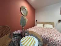 Casa Ibiza - Beautiful New & Comfortable Studio - B&B Angers