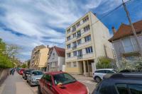 Mid Century - 3 bedrooms - Parking - 6 people - Ferienwohnung Dijon