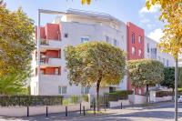 Séjour Cosy - 5 min Aéroport Orly - Parking Privée & Terrasse - Bed and Breakfast Orly