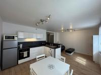 Charming 2 bedroom 60 m2 3-room apartment in Grenoble center - Bed and Breakfast Grenoble