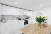 Cornerstone Cottage Orpington - Spacious 3 Bedroom Home - Sleeps 7 - B&B Farnborough