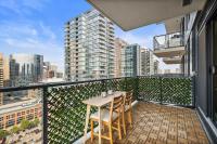 Stunning City Views Earthy Vibes WFH - B&B Calgary