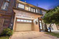 Luxury Oak Lawn Home | Game Room, Parking, Balcony - Ferienwohnung Dallas