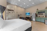 Lakeshore 4 - B&B Keystone