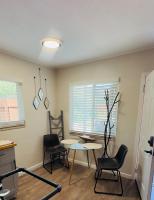 Romantic Cottage! King bed! Private hottub! Uptown! - Chambres d'hôtes Sedona