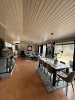 Sentral familievennlig enebolig - Chambres d’hôtes Åmot