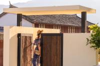 不晚里予日照金山丨雪山全景度假酒店白沙古镇店 - Bed and Breakfast Baisha