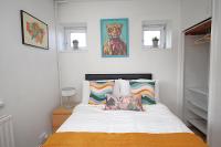 Stylish 3-Bedroom Apartment mins to London Bridge - B&B London
