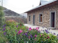 Nur Homestay in Nurata Mountains - B&B Uxum