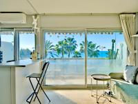 Panoramic Sea View Studio 24h Checkin - B&B Cagnes-sur-Mer