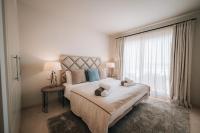 Frontline Golf Penthouse Alcazaba Lagoon - EHHouse - B&B Estepona