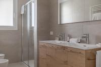 One-Bedroom Apartment with City View