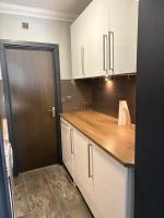 Deluxe One-Bedroom Apartment