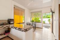 Casa Madrid, Wifi, Camine a la playa - B&B Puerto Viejo