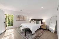 Stroll to Downtown Alpharetta AND Avalon Shops - B&B Alpharetta