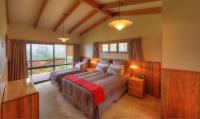 Luxury One-Bedroom Apartment