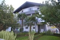 Apartmani Nino - Bed and Breakfast