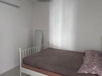 Affordable Stay in Tasik Raban - Bed and Breakfast Kampong Kuala Chegar