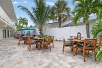 Sea Coast - Pet Friendly, Located in Siesta Key Village, Steps to Siesta Key Beach! - B&B Siesta Key