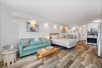 Top of the Gulf 410 Beach Front Condo - Renovated! - Chambres d’hôtes Panama City Beach
