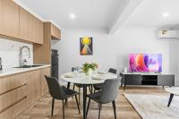 Spacious Studio Twin Q Beds Sleep 4 Budget Friendly - B&B Brisbane