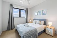 Stylish Apt with Balcony Easy Access to Everywhere - B&B Brisbane