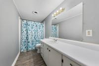 Spacious Backyard • Fireplace • Mins from Downtown - B&B Glasgow