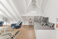 GOLDEN SUN - B&B Orient Bay