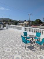 2 Bedroom upstairs large flat in Portmore Pines - B&B Portmore