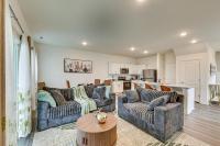 Screened Patio: Townhome 3 Mi to Dtwn Wilson! - B&B Wilson