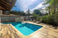 Casa com piscina, jacuzzi e 4 quartos - B&B Bertioga