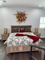 The Love Shack at Double S Farms - B&B Spring Hill