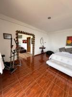 Suite met Kingsize Bed en Balkon