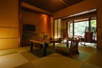 Quadruple Room with Mountain View