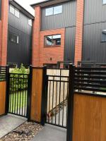 Prime Location! Chic Apartment Near ONE NZ Stadium - B&B Christchurch