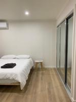 Seymour Studios - B&B Seymour