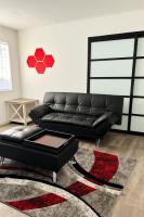 Santa Monica Hot Tub House - Billiards, Grill & Projector - Bed and Breakfast Los Angeles