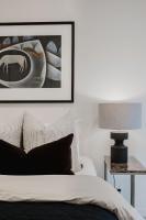 Bowen Townhouse - Art House Townhouses - Chambres d'hôtes Bright